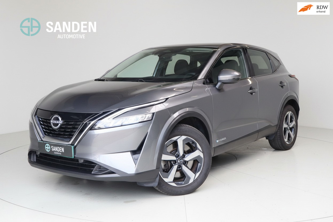 Nissan Qashqai 1.5 e-Power Business|Automaat|158PK|LED|Clima|Camera|18 inch | Adaptive cruisecontrol | Dealer onderhouden 2023 - voorkant
