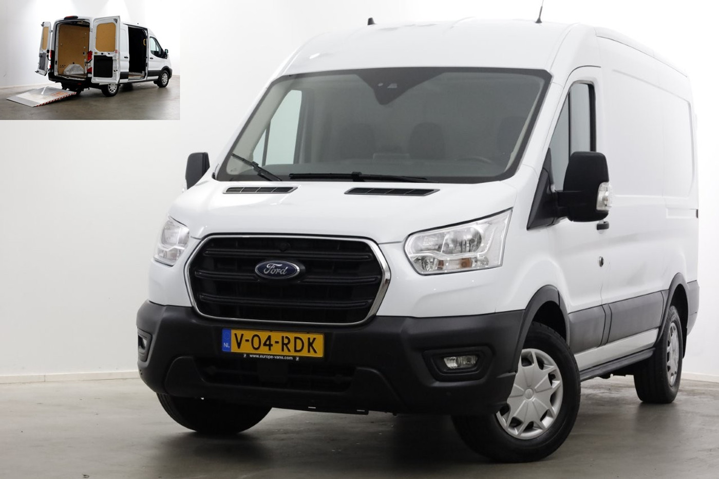 Ford Transit 2.0 TDCI 130pk E6 L2H2 Trend Airco/Navi/ACC/Laadklep 500kg 11-2019 2019 - voorkant