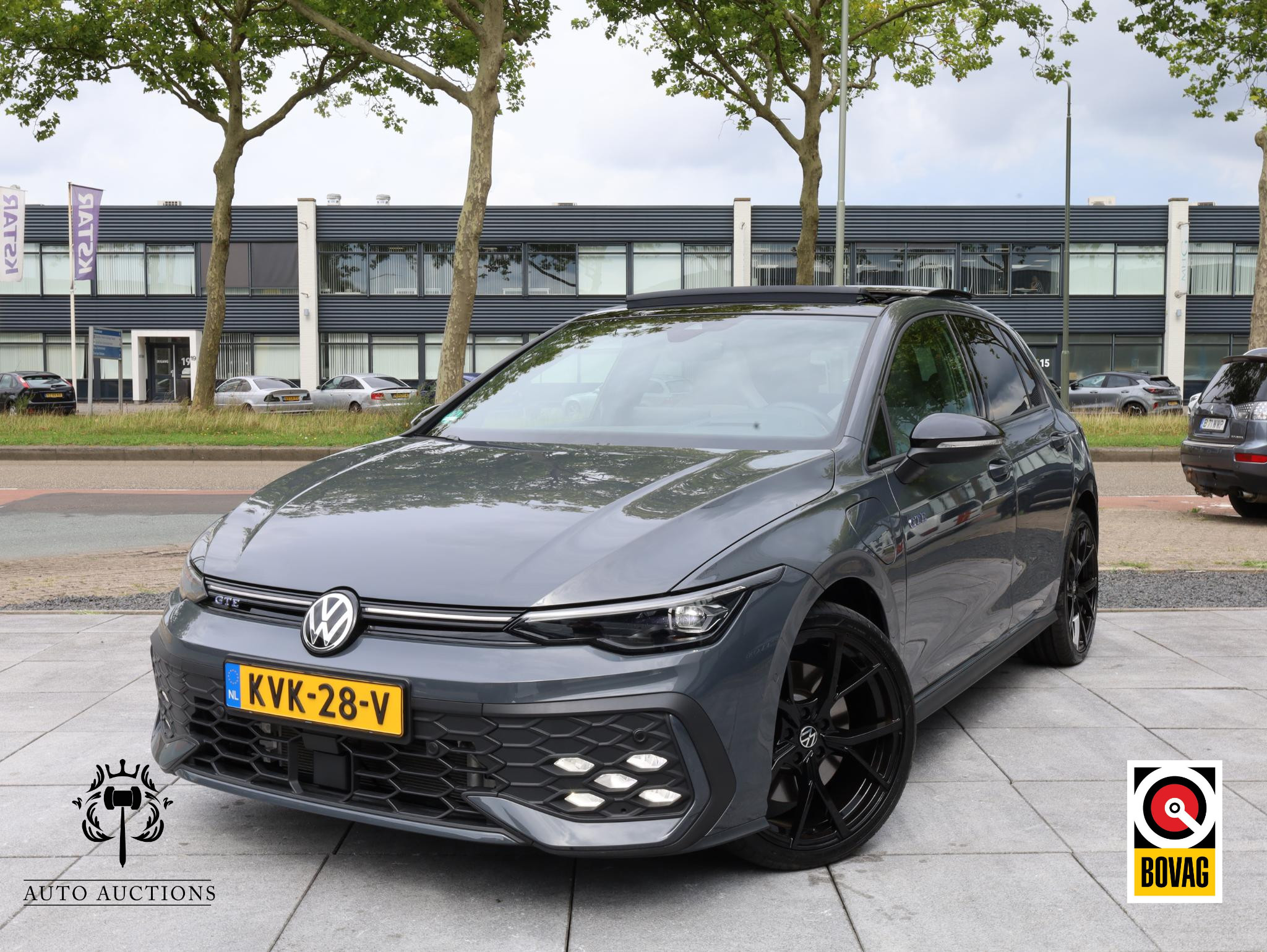 Volkswagen Golf GTE 1.5 eHybrid 2025 - voorkant