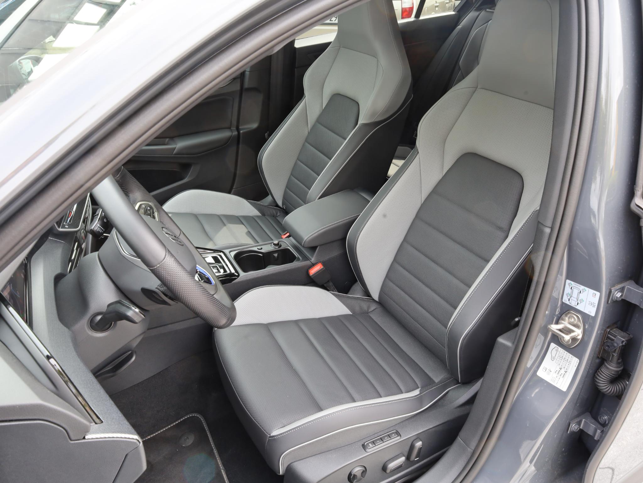 Foto van Volkswagen Golf