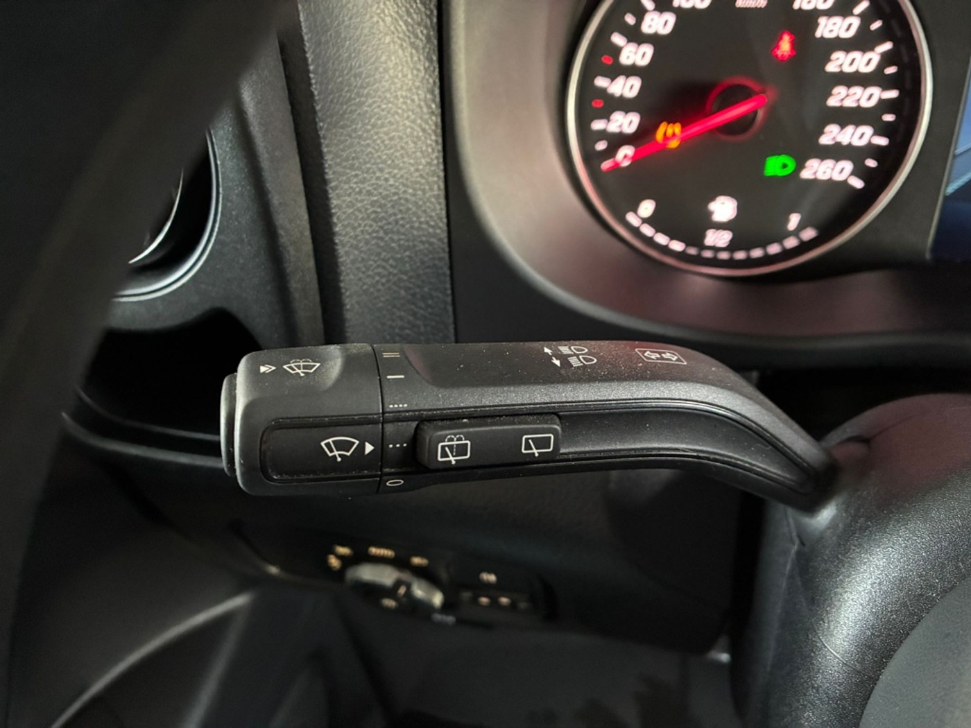 Foto van Mercedes-Benz Vito Gesloten Bestelwagen