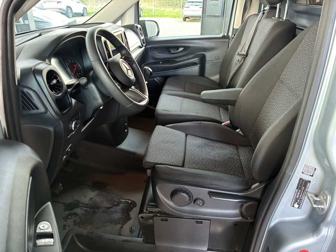 Foto van Mercedes-Benz Vito Gesloten Bestelwagen