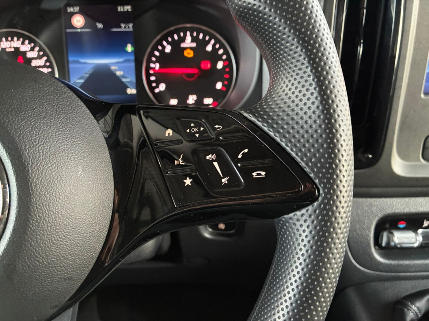 Foto van Mercedes-Benz Vito Gesloten Bestelwagen
