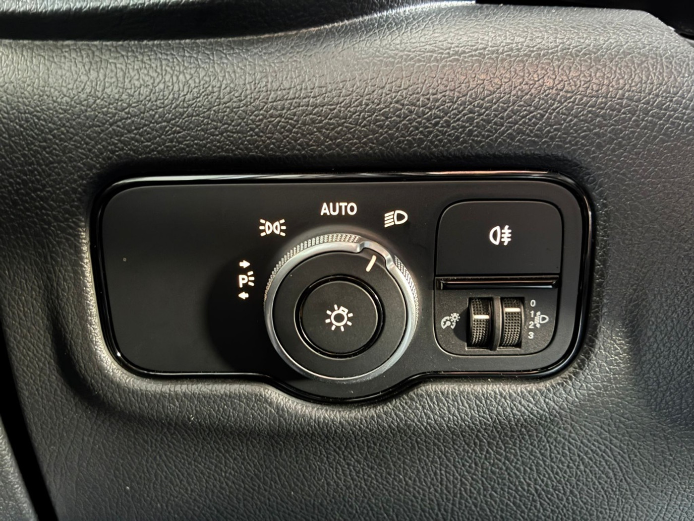 Foto van Mercedes-Benz Vito Gesloten Bestelwagen