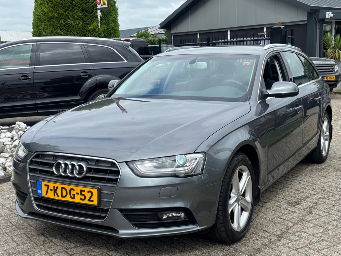 Audi A4 Avant 1.8 TFSI Avant 2013 Facelift Trekhaak Xenon NL Auto 2013 - voorkant