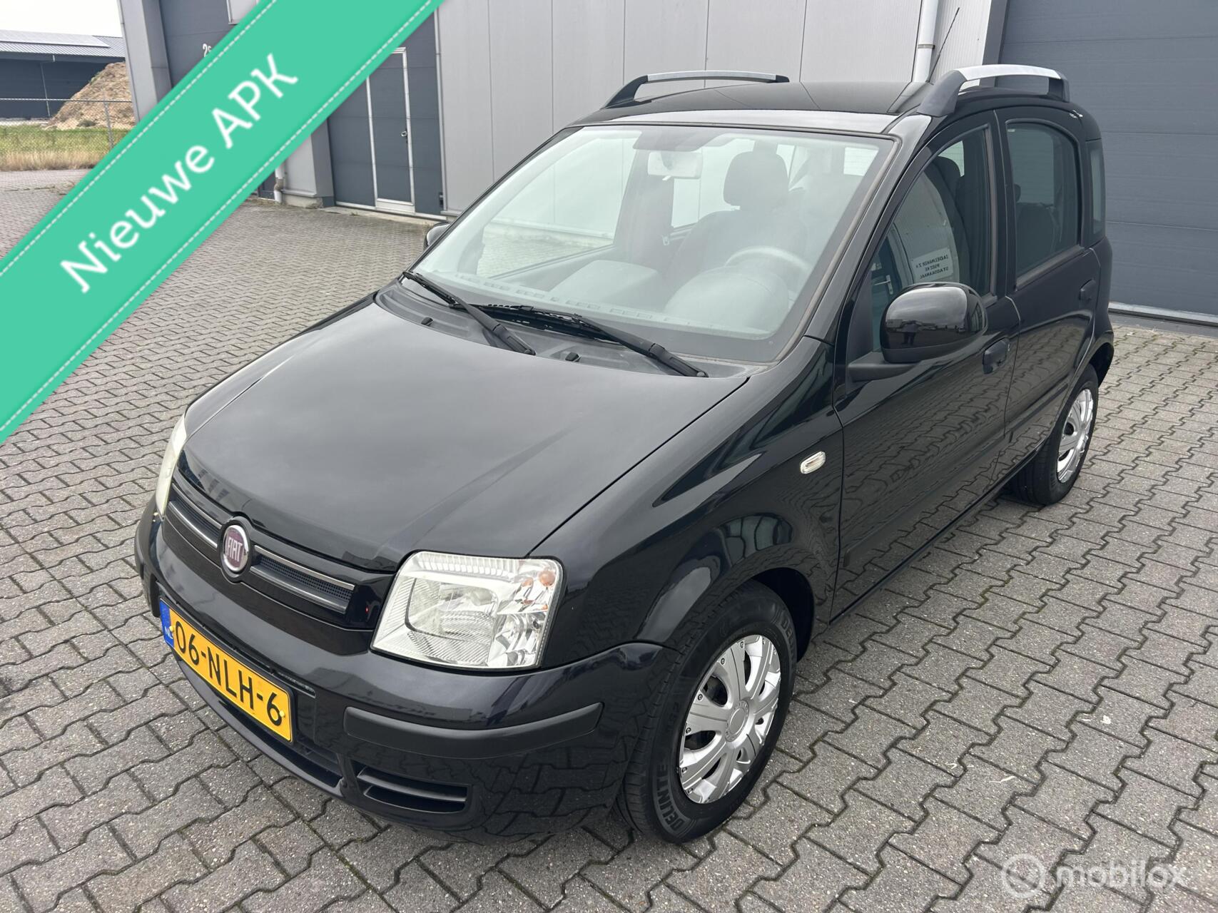 Fiat Fiat Panda 1.2 Edizione Cool 117000 km inclusief NW apk 2010 - voorkant
