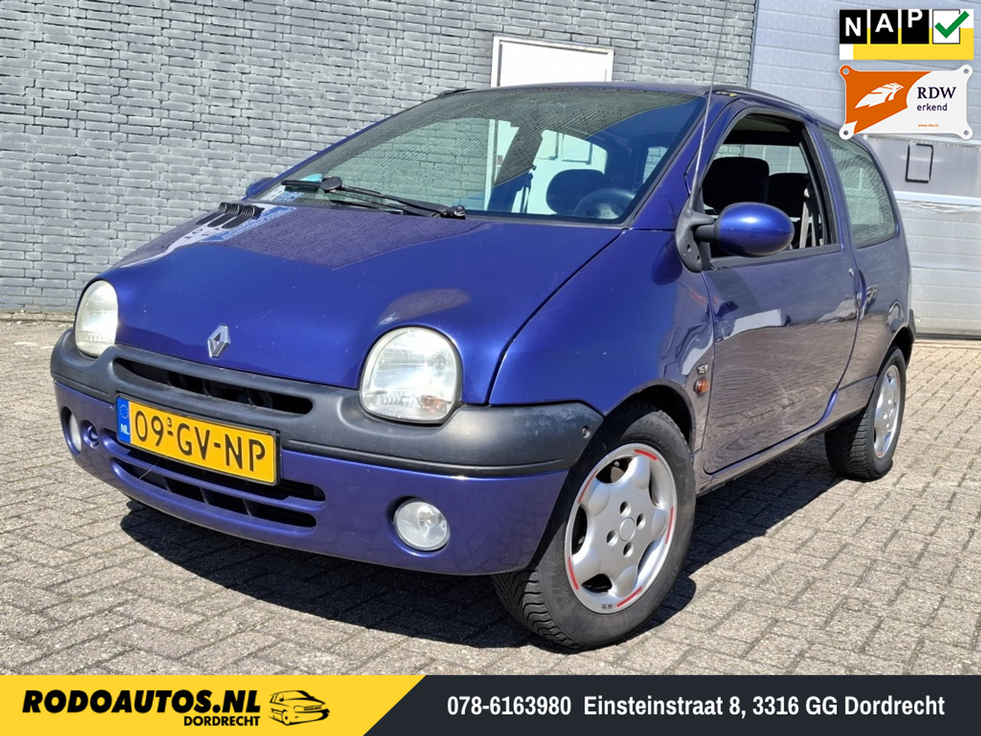 Renault Twingo 1.2-16V Privilège Airco Elektr. Pakket ✅ 2001 - voorkant