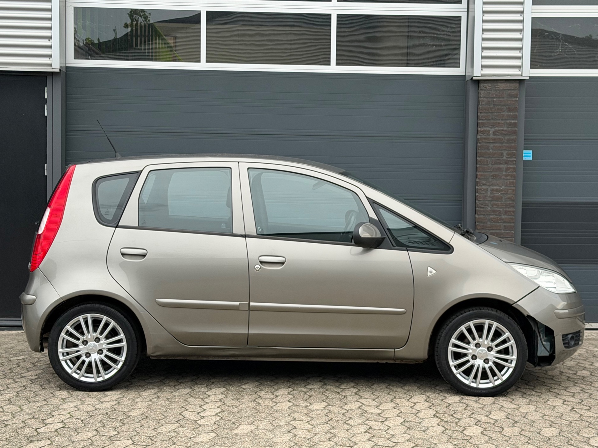 Foto van Mitsubishi Mitsubishi Colt