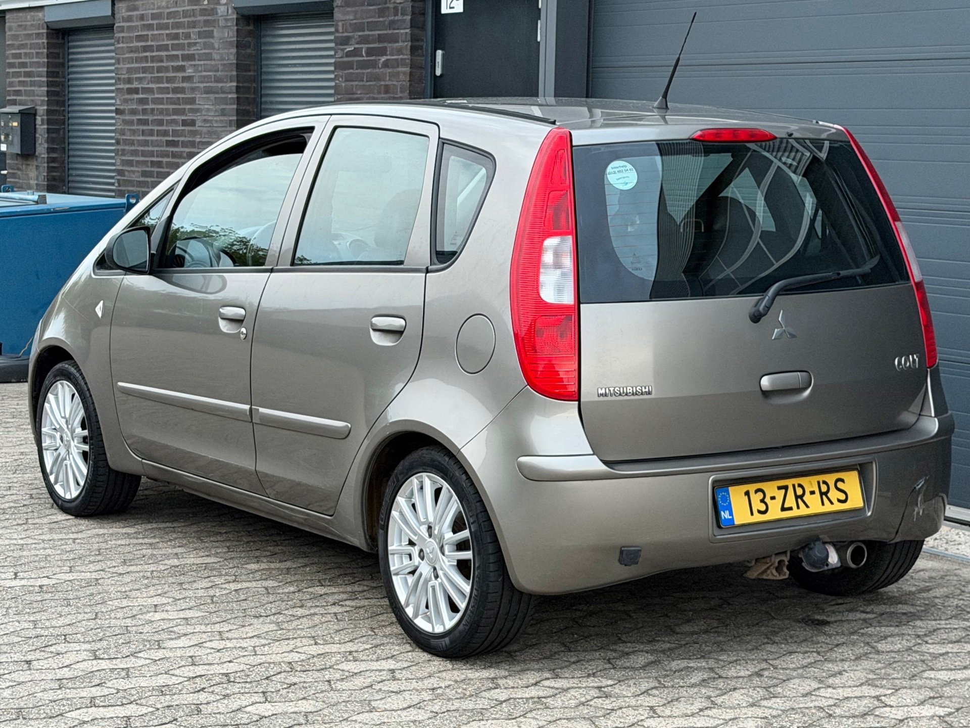 Foto van Mitsubishi Mitsubishi Colt