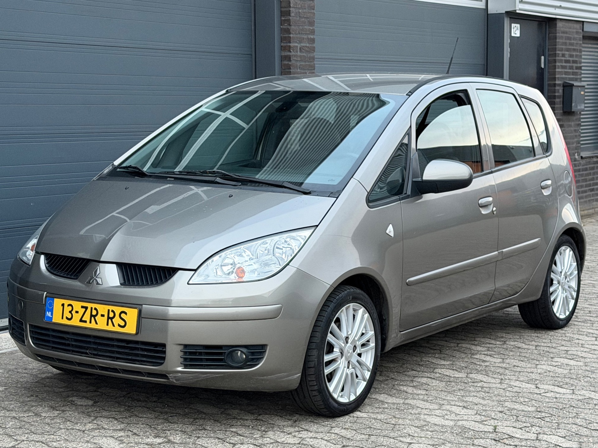 Foto van Mitsubishi Mitsubishi Colt