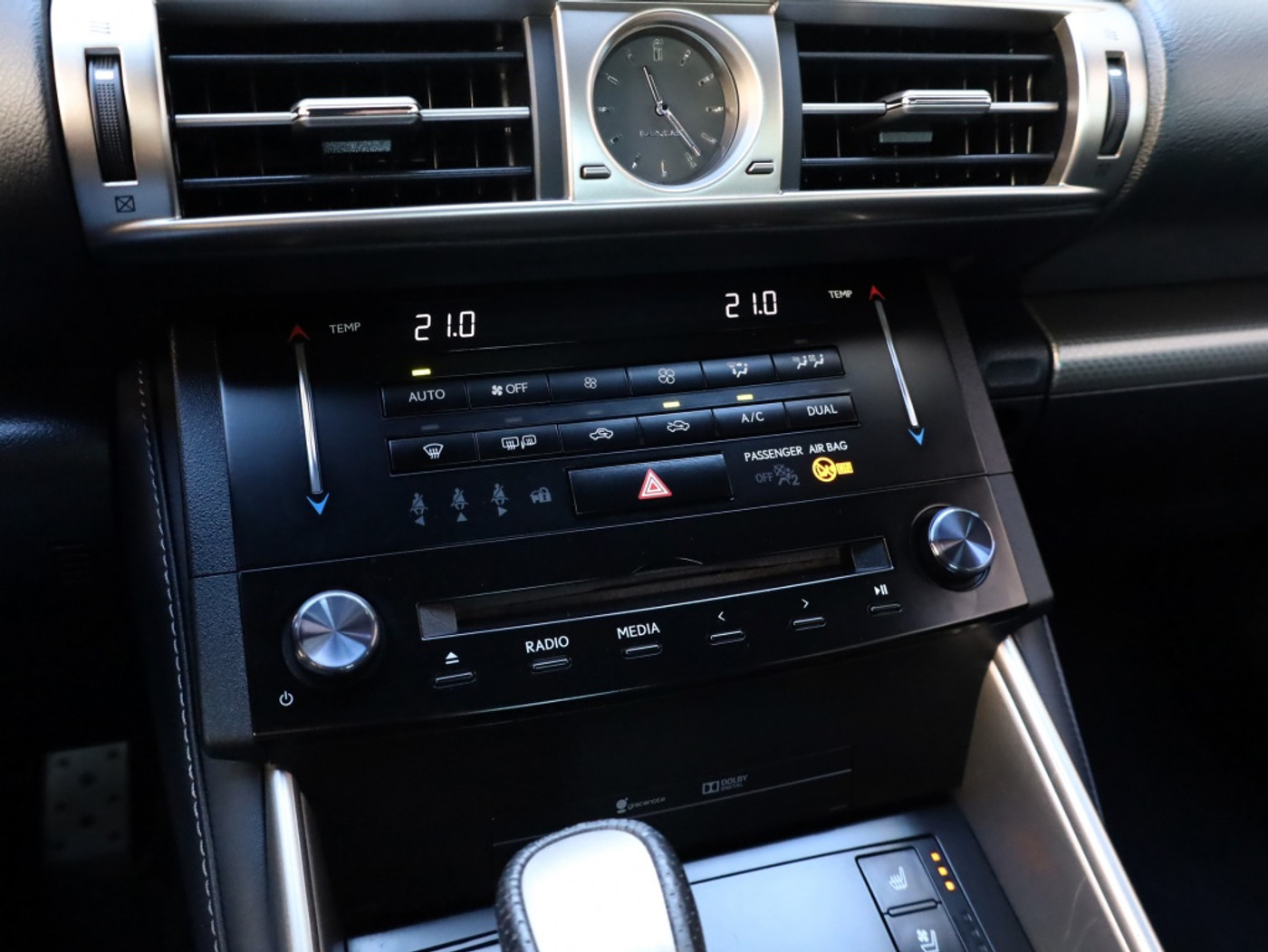 Foto van Lexus Lexus Is300h