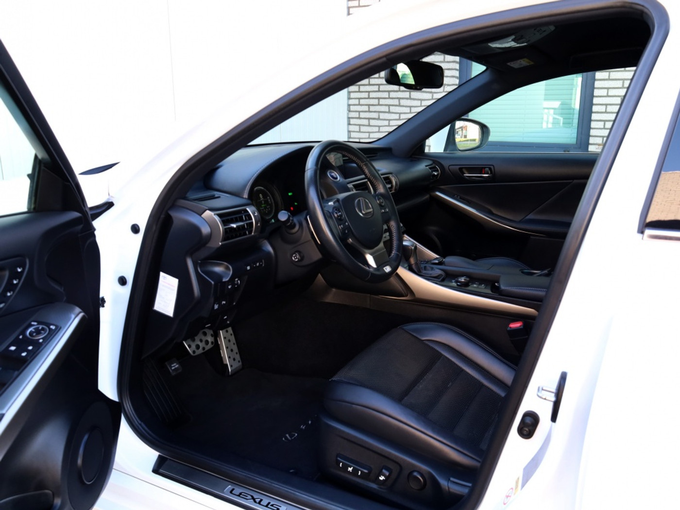 Foto van Lexus Lexus Is300h