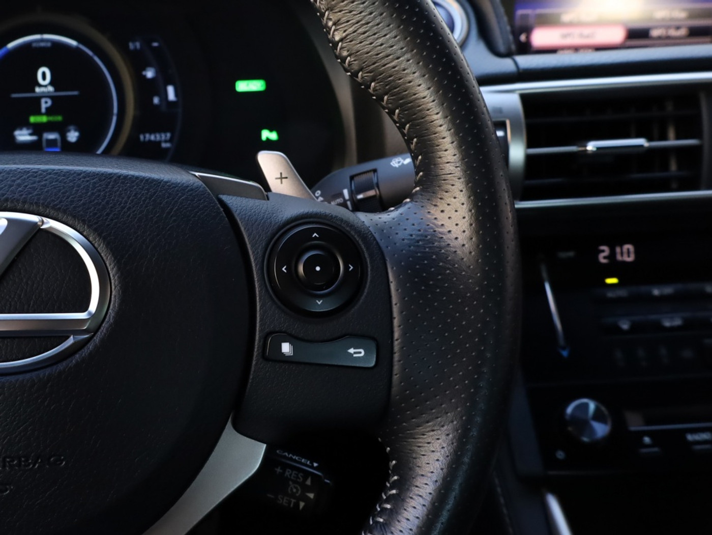 Foto van Lexus Lexus Is300h
