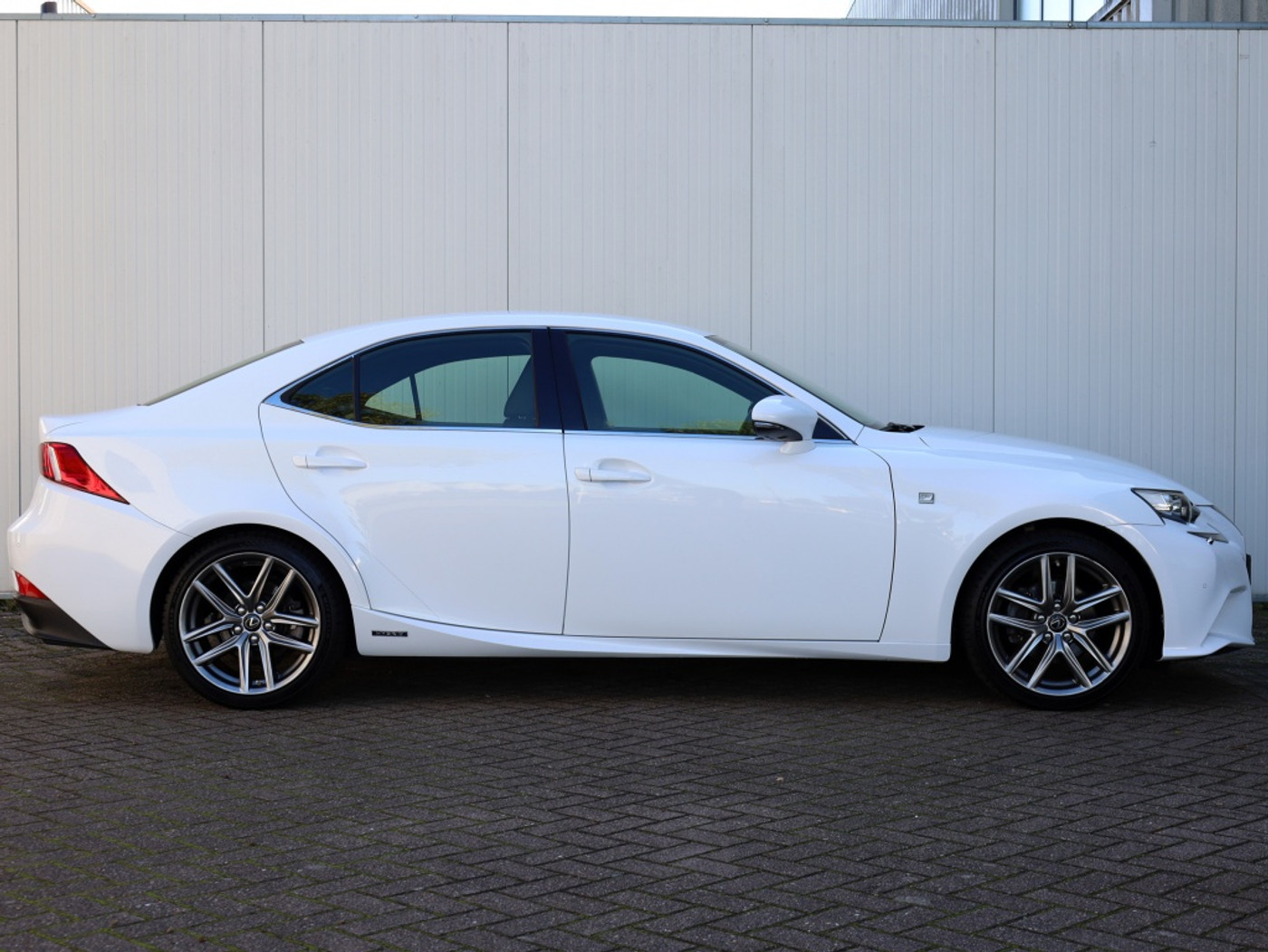 Foto van Lexus Lexus Is300h