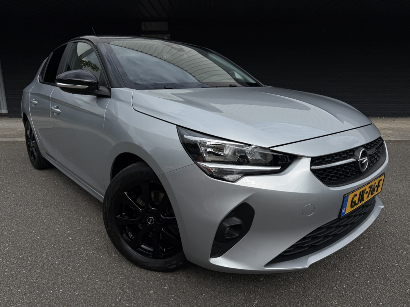 Opel Corsa 1.2 turbo - Black Edition - 100pk versie - 2022 - voorkant