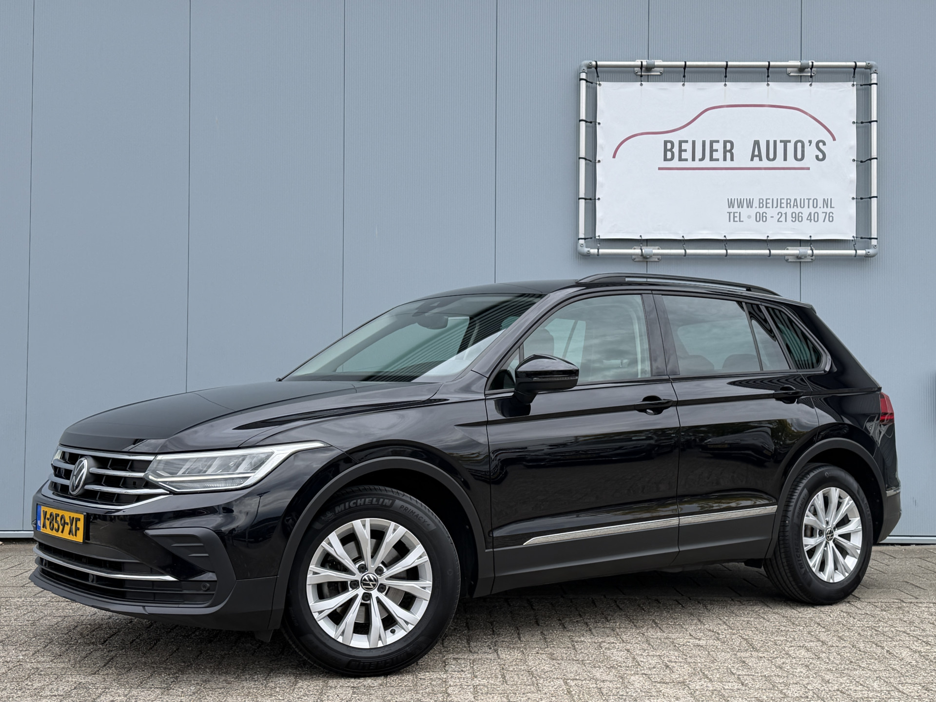 Volkswagen Tiguan 1.5 TSI Life Automaat 2021 - voorkant