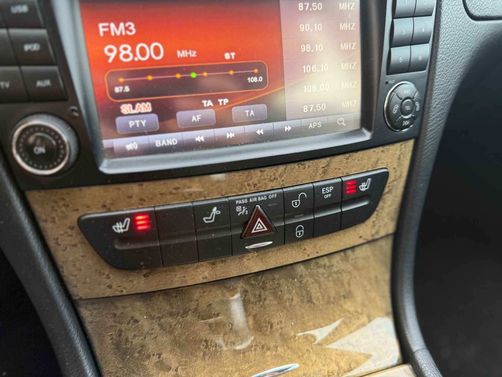 Foto van Mercedes-Benz E 200 Kompressor