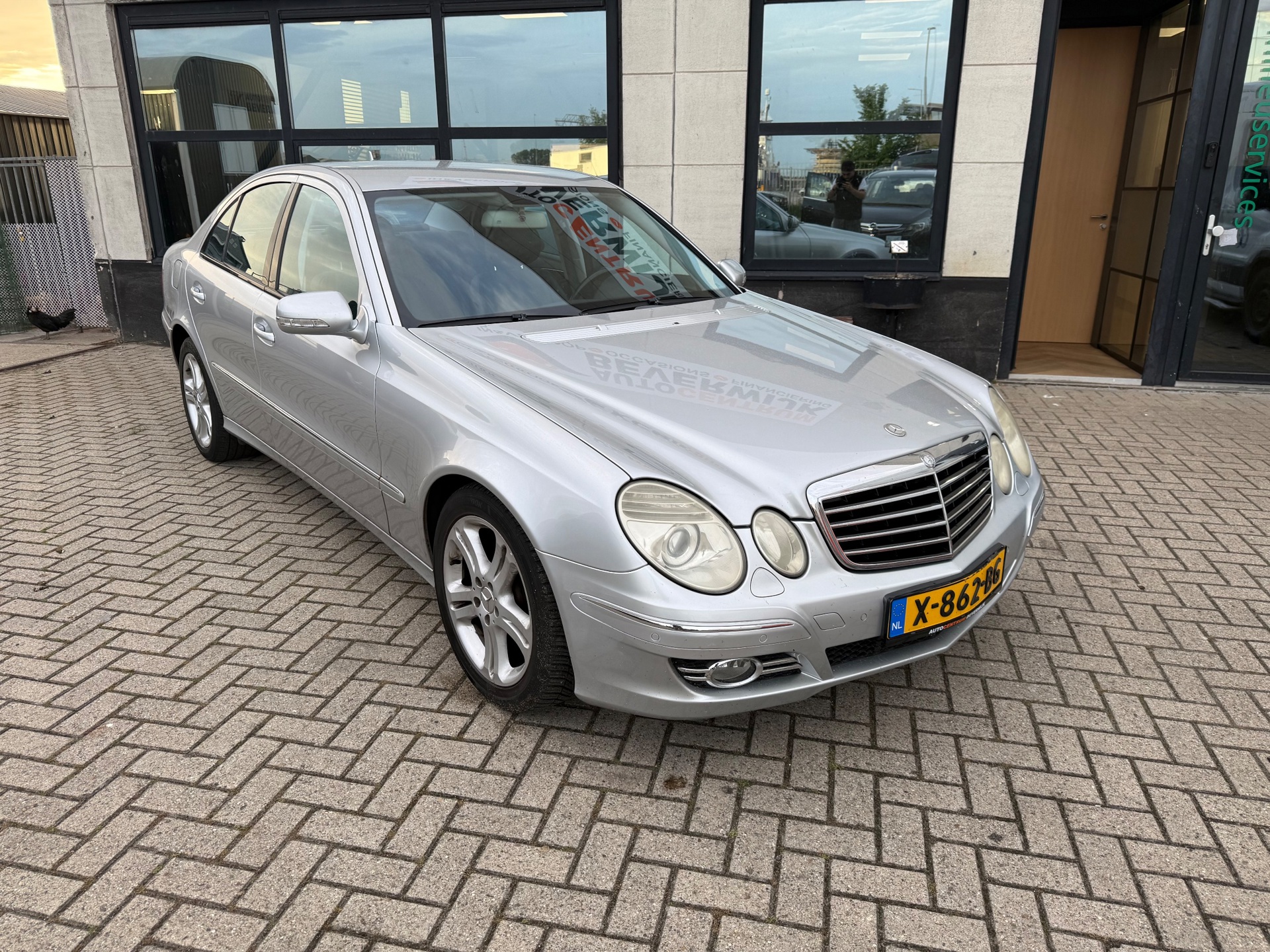 Foto van Mercedes-Benz E 200 Kompressor