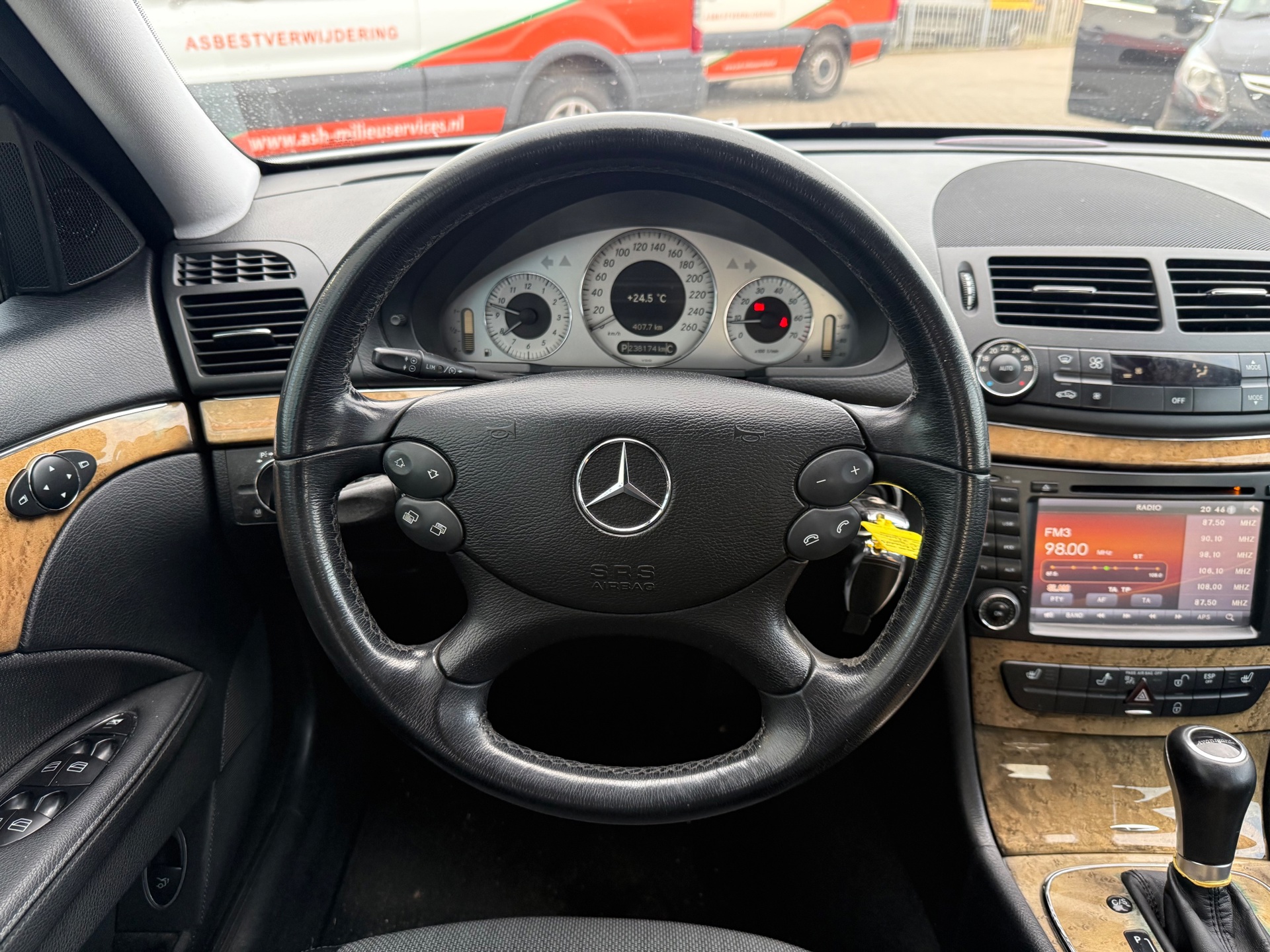 Foto van Mercedes-Benz E 200 Kompressor