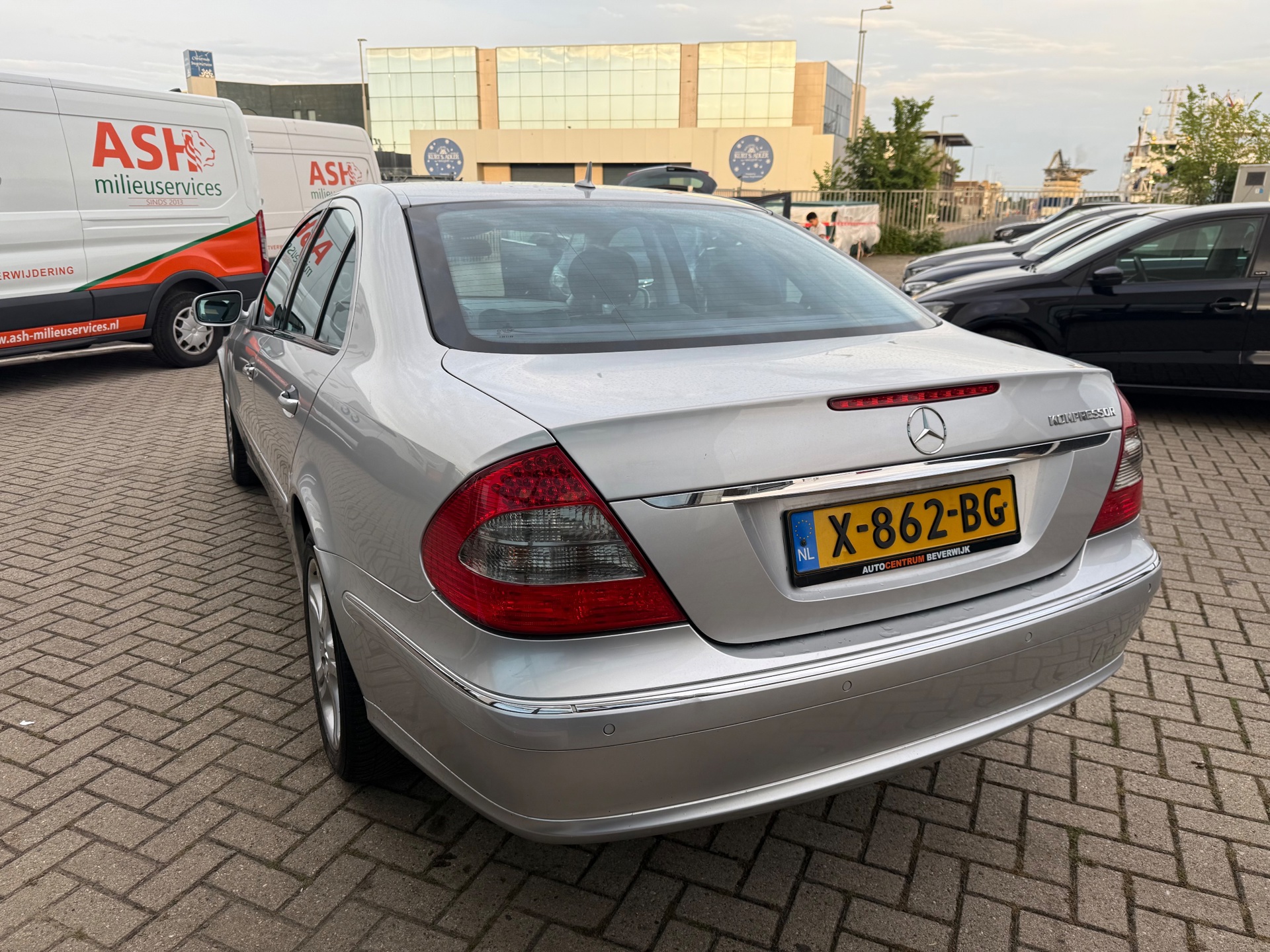 Foto van Mercedes-Benz E 200 Kompressor