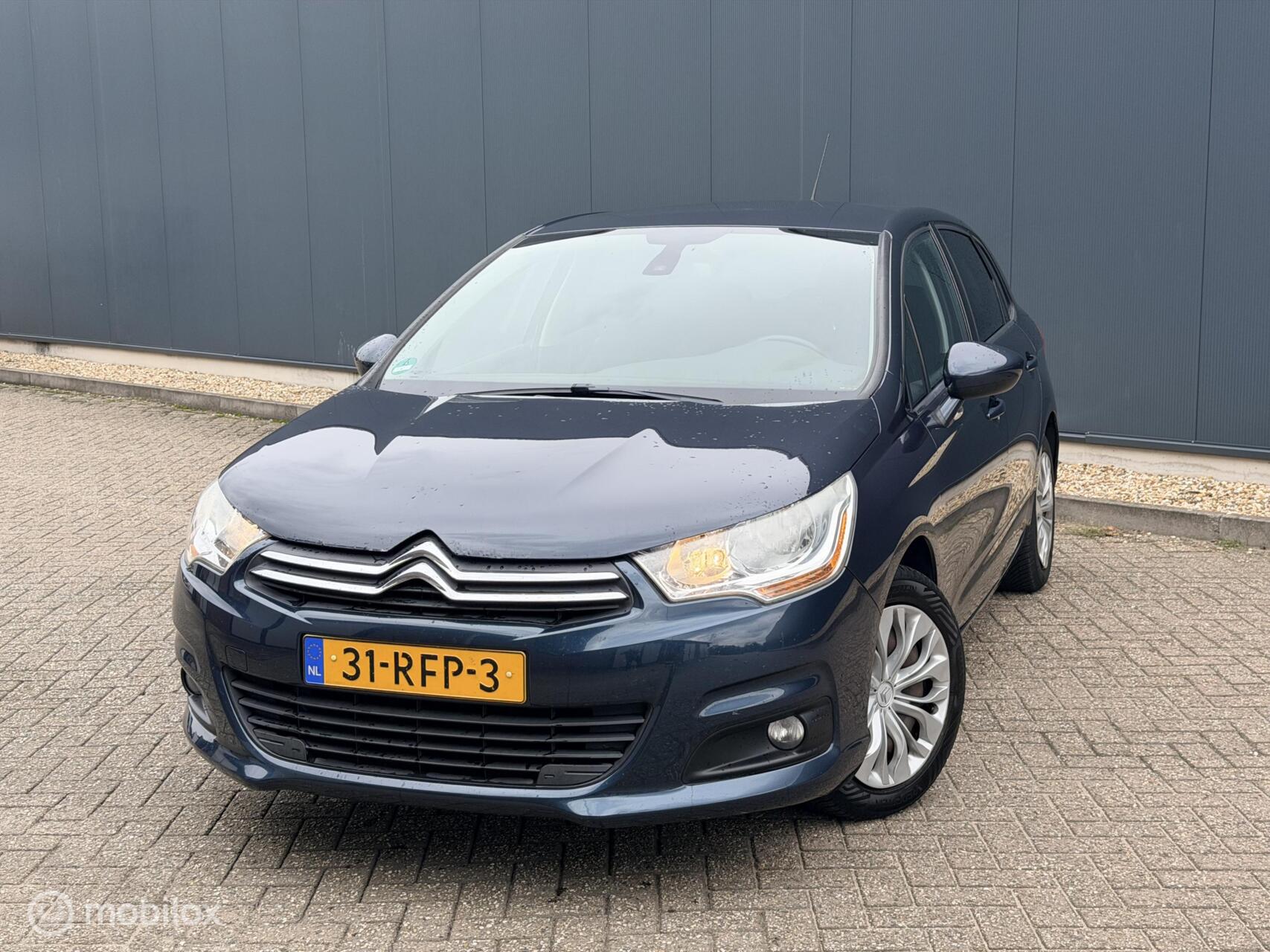 Citroen C4 1.4 VTi Attraction NAP/APK/CRUISE/TREKHAAK 2011 - voorkant