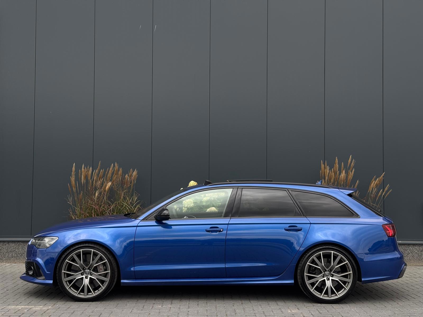 Foto van Audi RS 6 Avant Performance