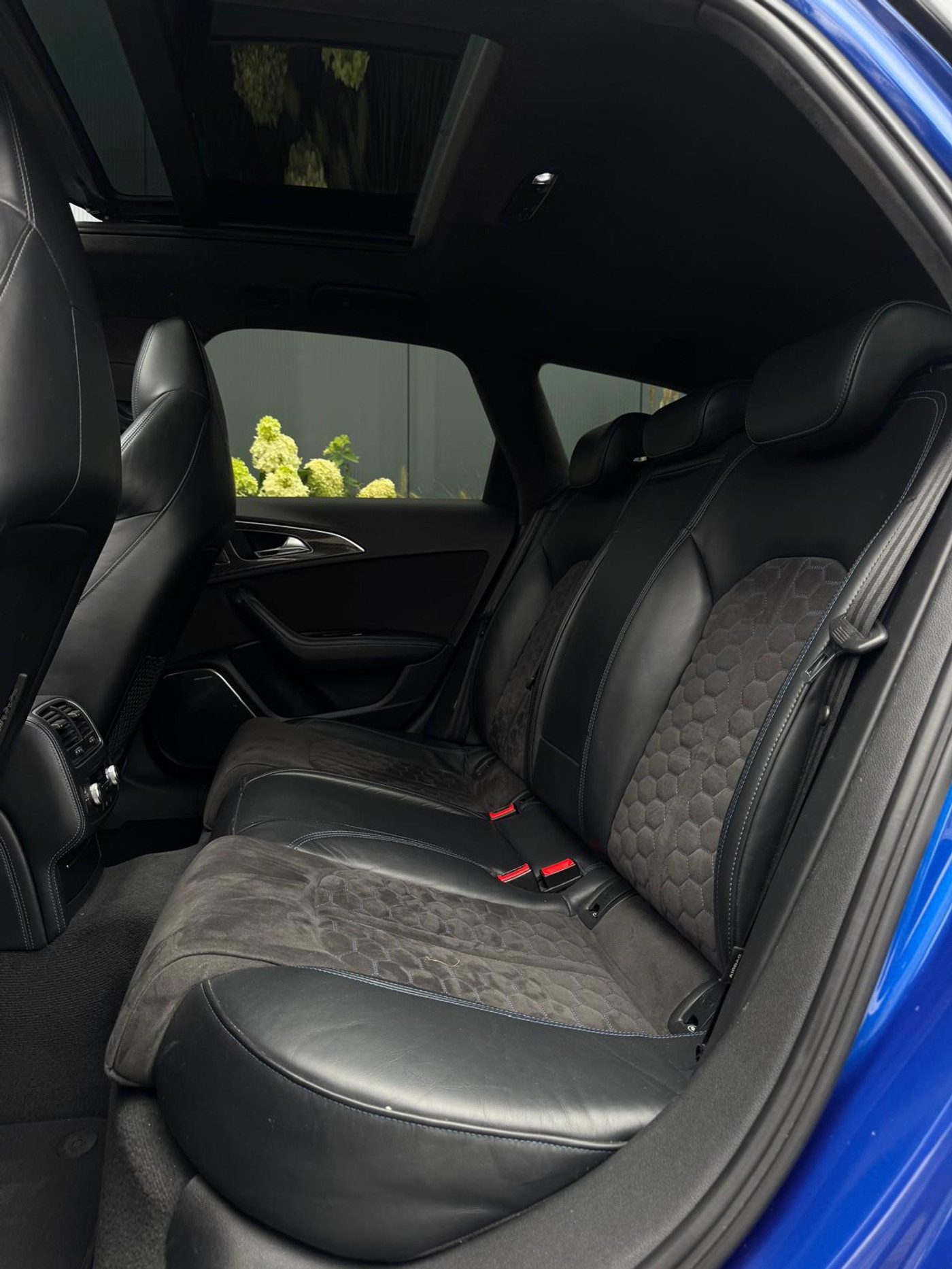 Foto van Audi RS 6 Avant Performance