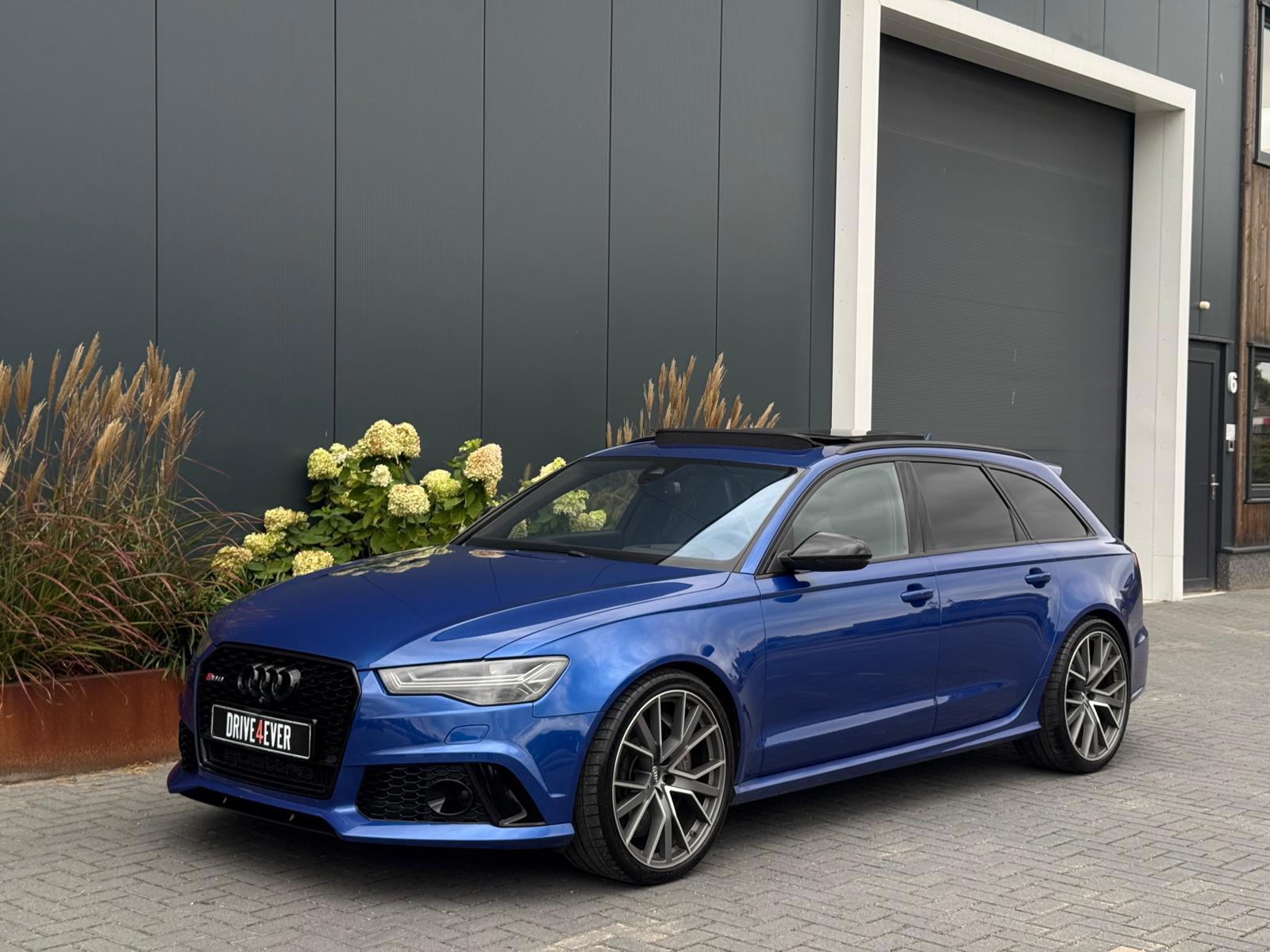 Foto van Audi RS 6 Avant Performance