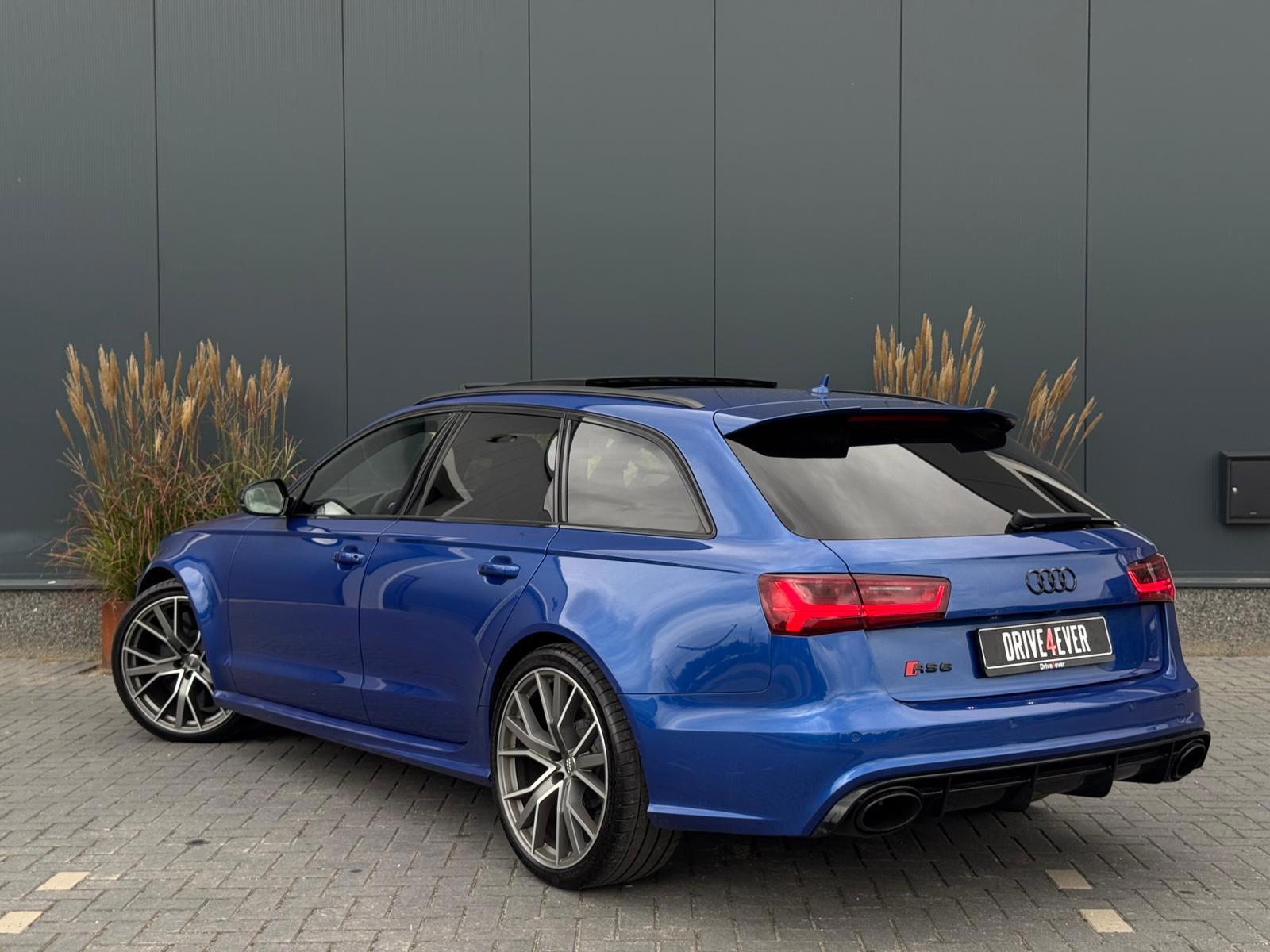 Foto van Audi RS 6 Avant Performance