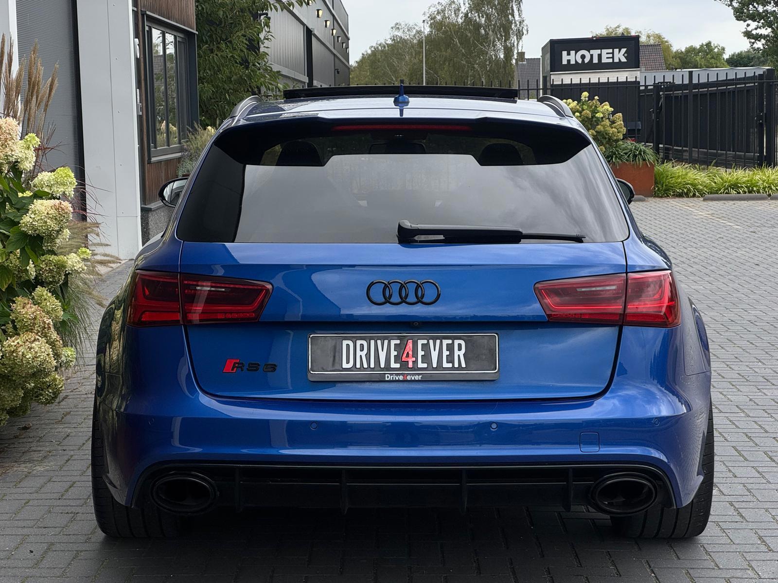 Foto van Audi RS 6 Avant Performance