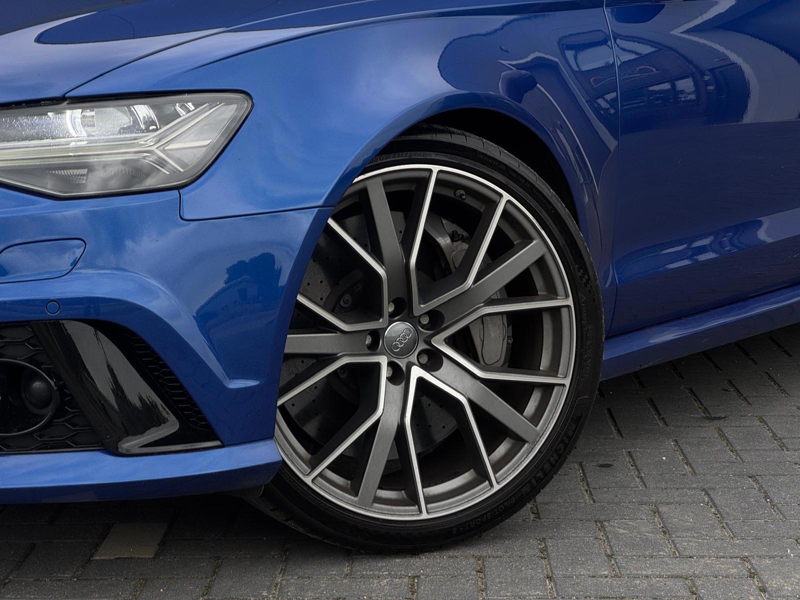 Foto van Audi RS 6 Avant Performance