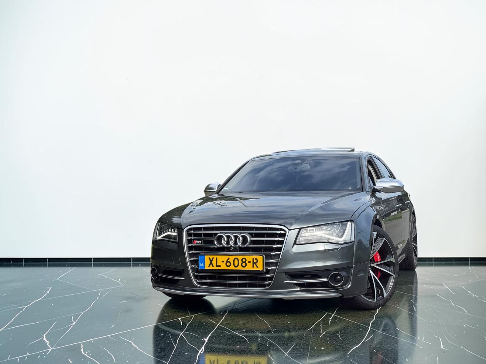 Foto van Audi S8