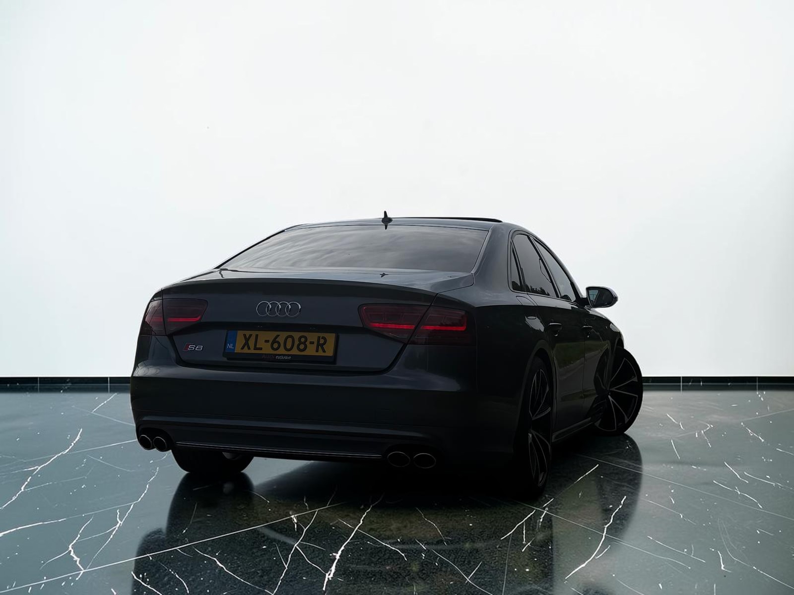 Foto van Audi S8