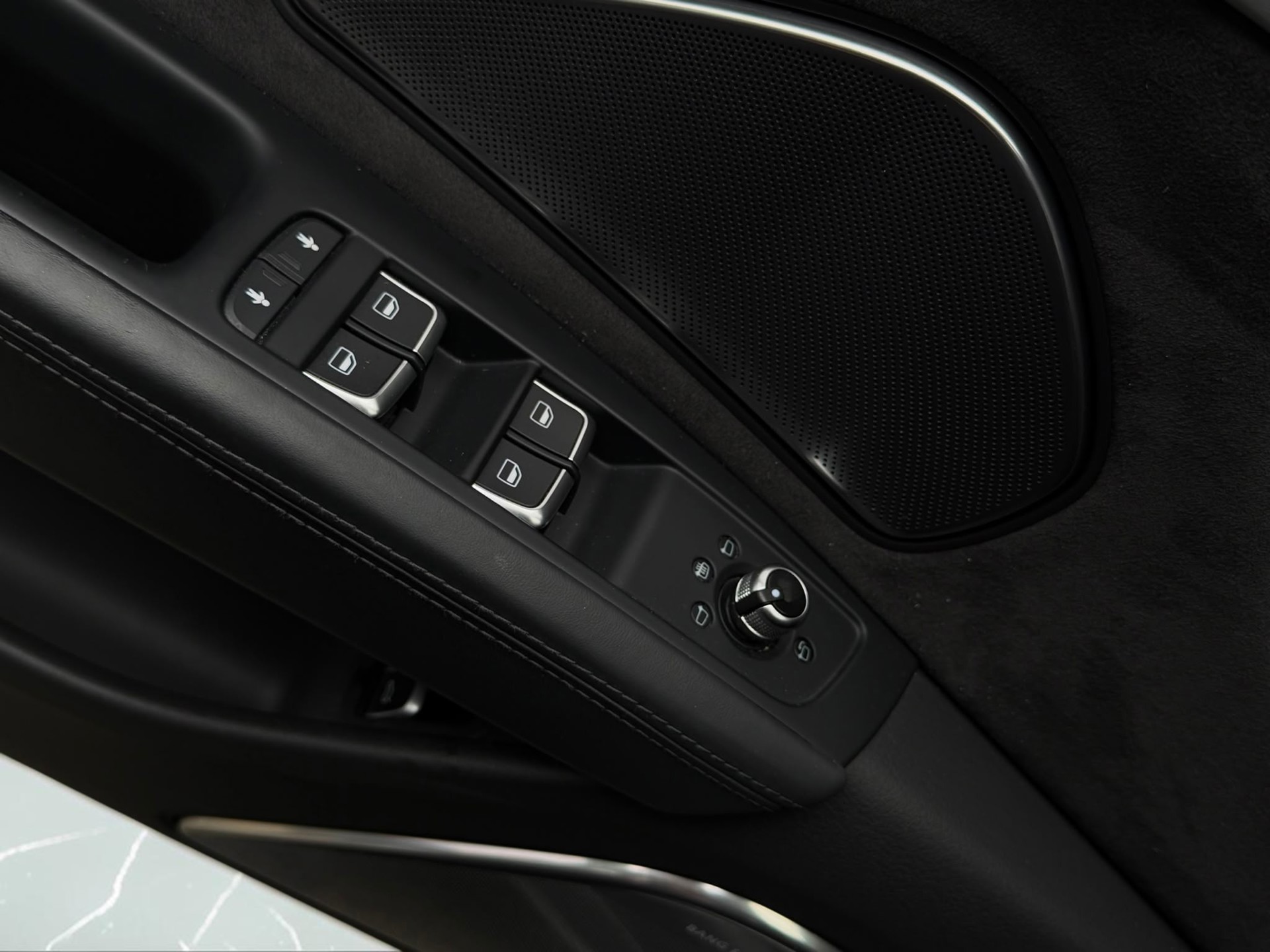 Foto van Audi S8