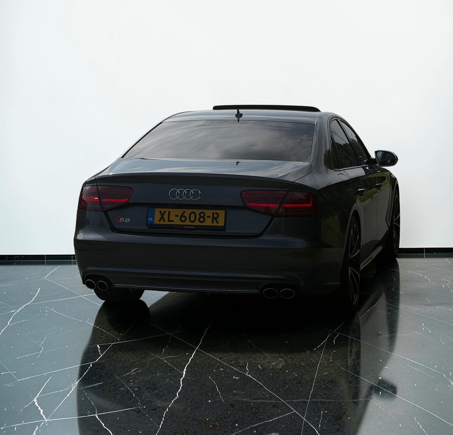 Foto van Audi S8