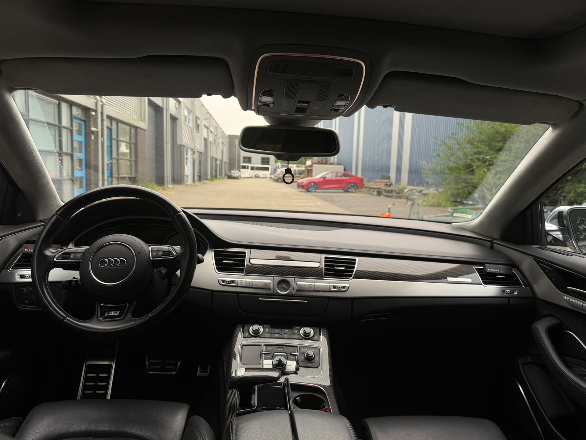 Foto van Audi S8