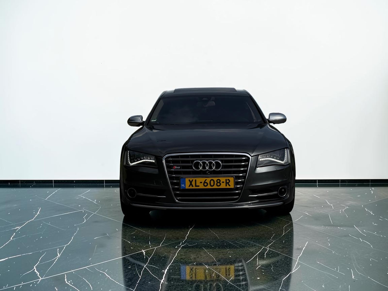Foto van Audi S8