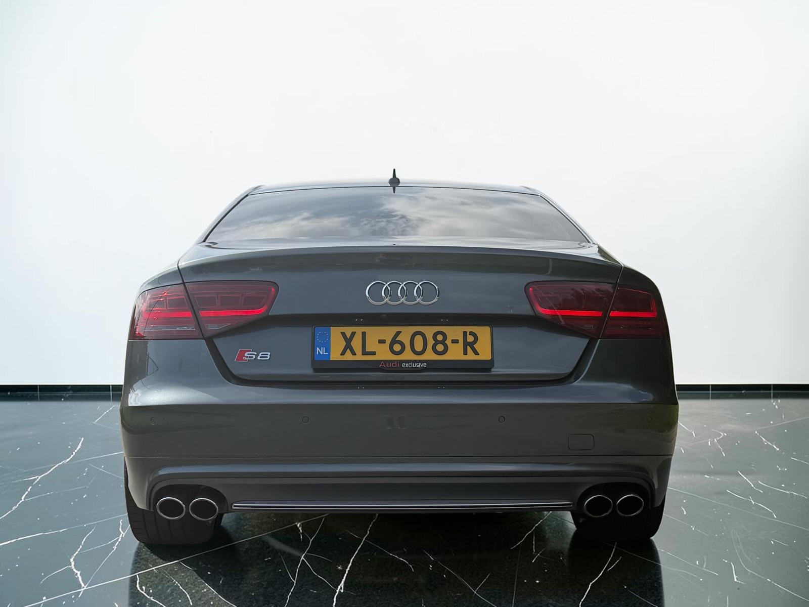 Foto van Audi S8