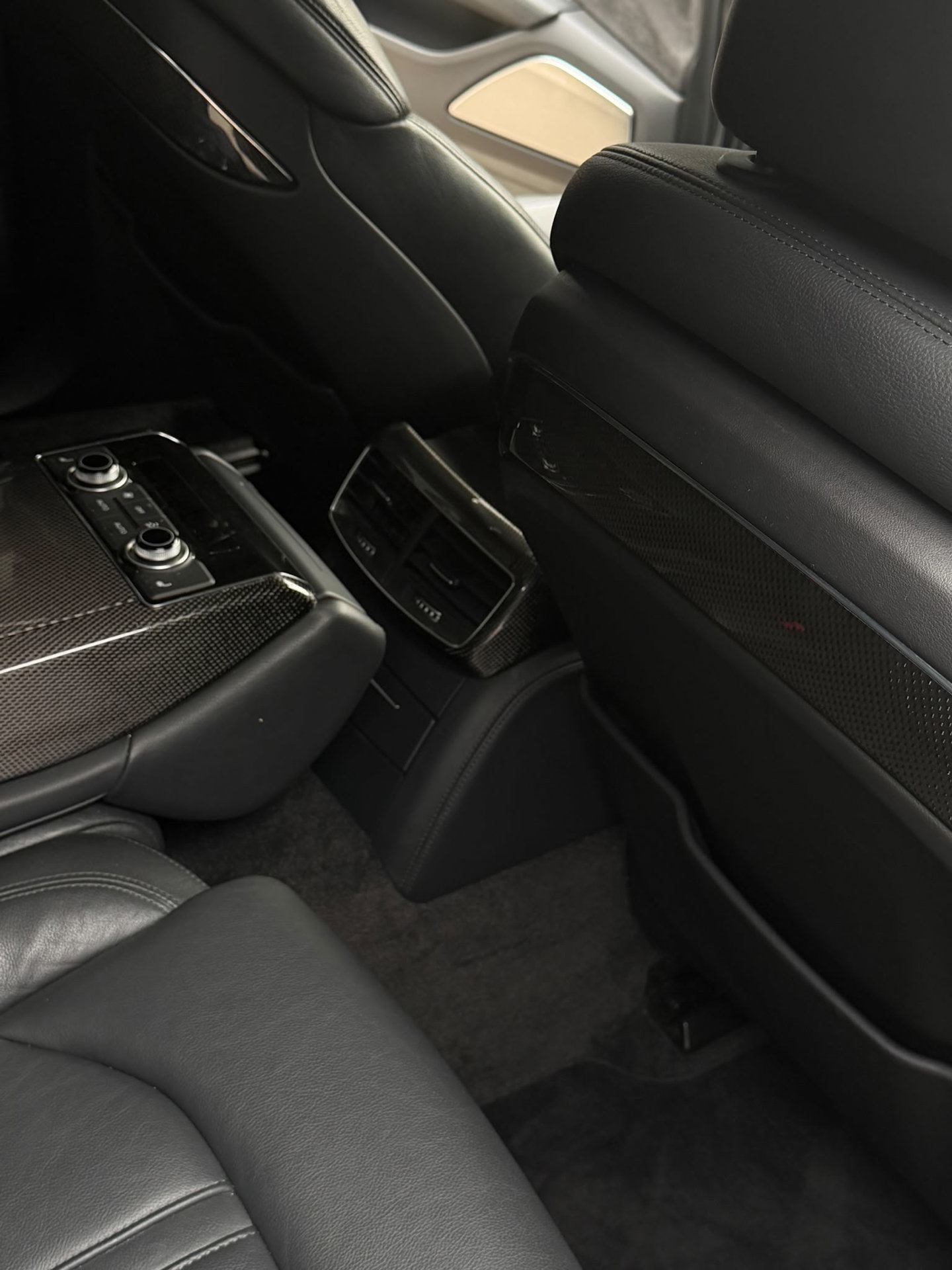 Foto van Audi S8