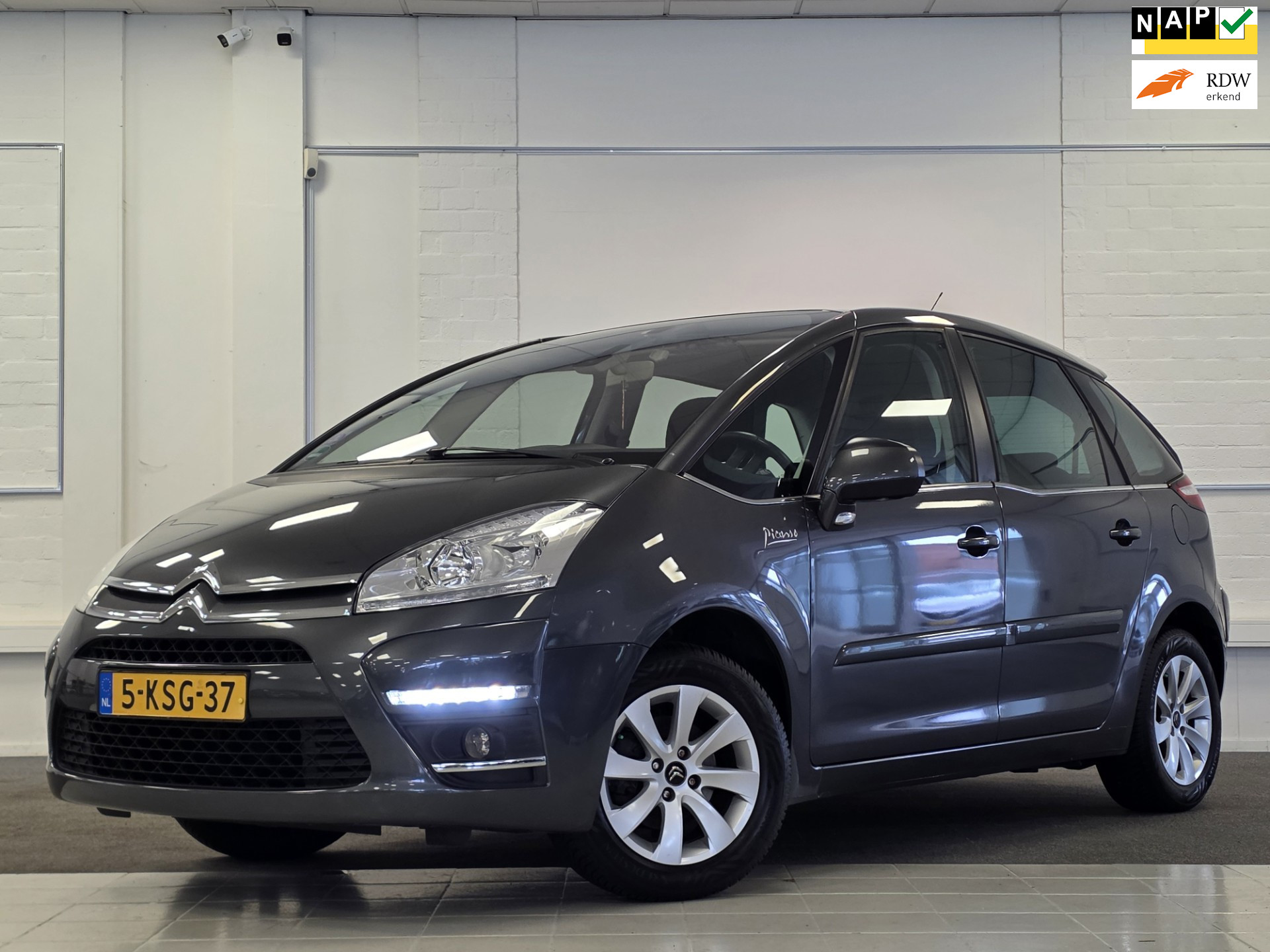 Citroen C4 Picasso 1.6 VTi Ligne Business Trekhaak Allseason Navigatie Cruise 2013 - voorkant