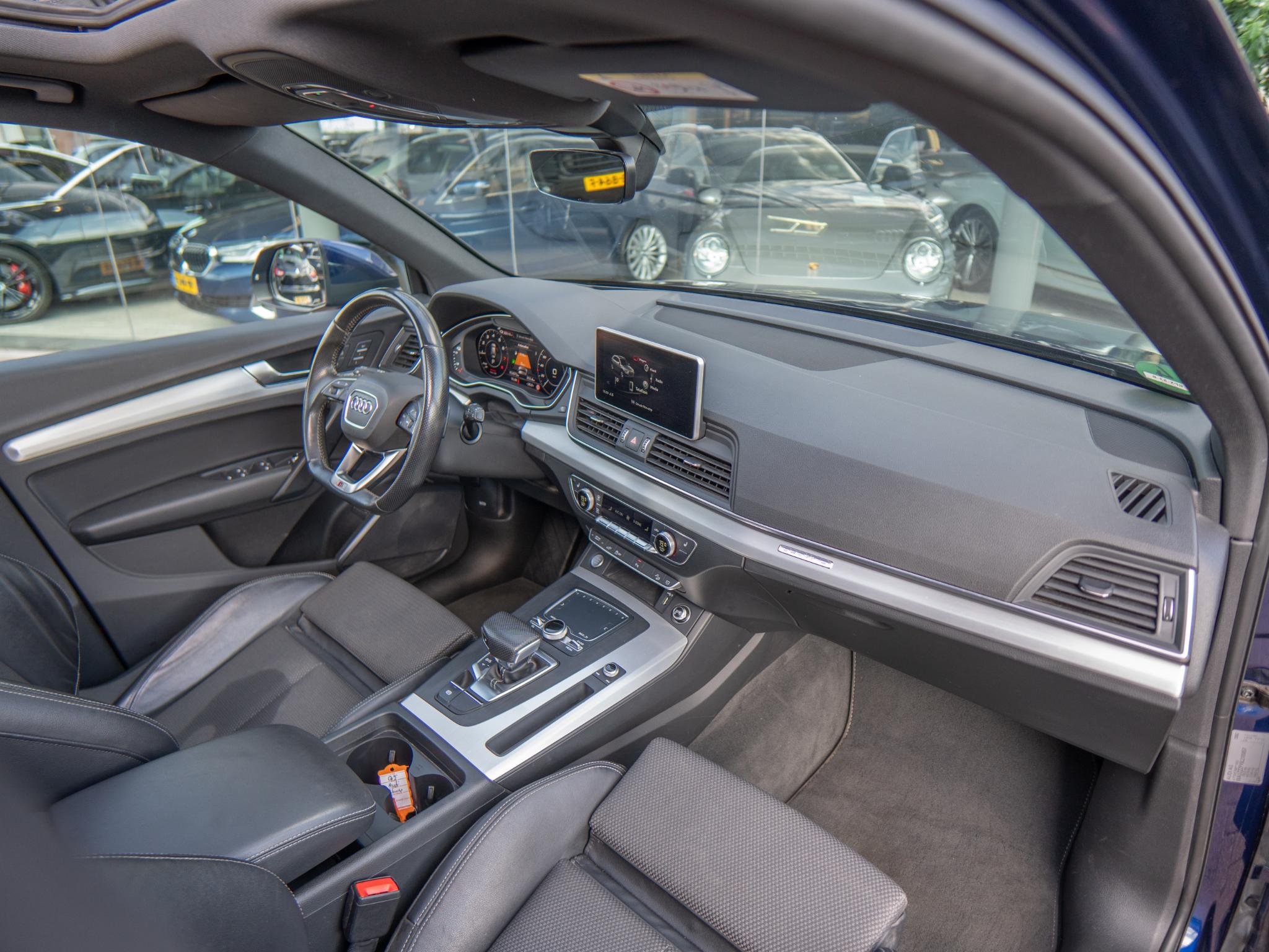 Foto van Audi Q5 55 TFSI E