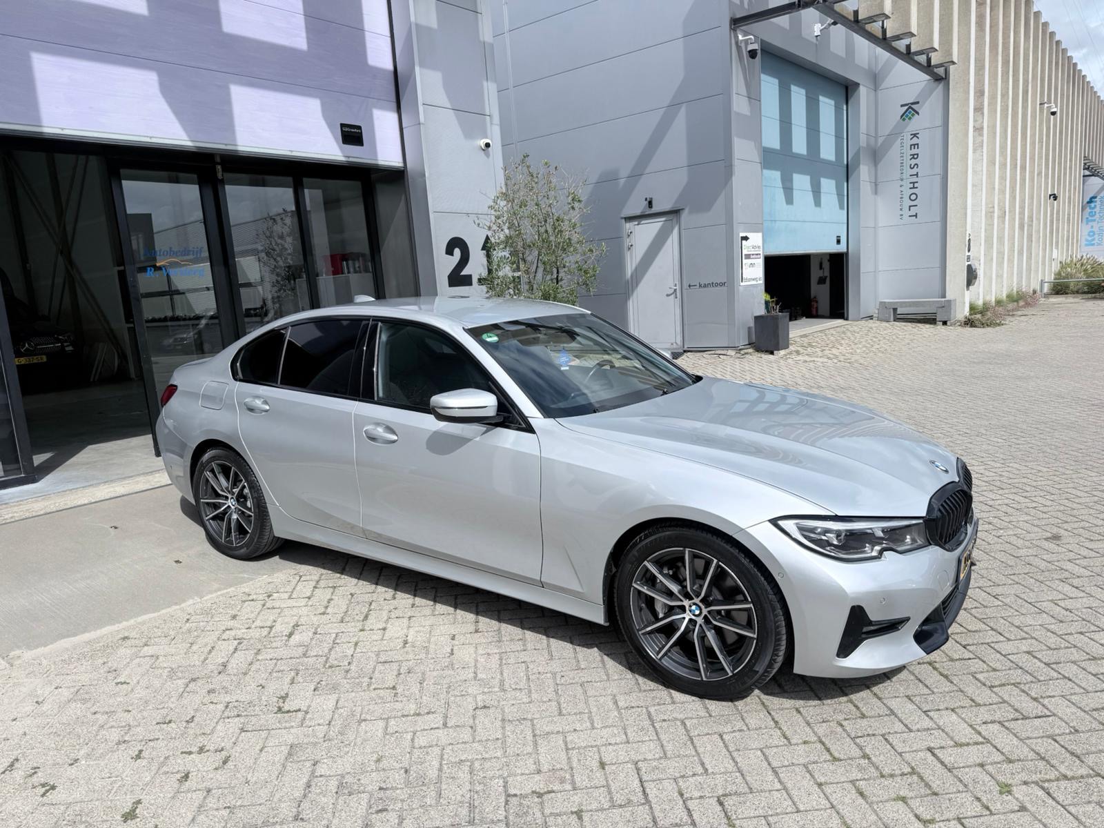 Foto van BMW 330i