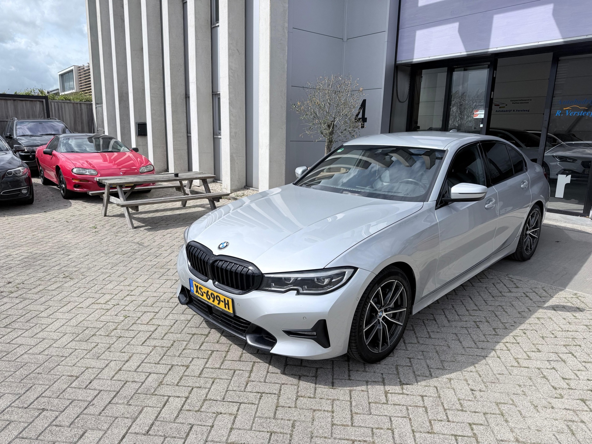 Foto van BMW 330i