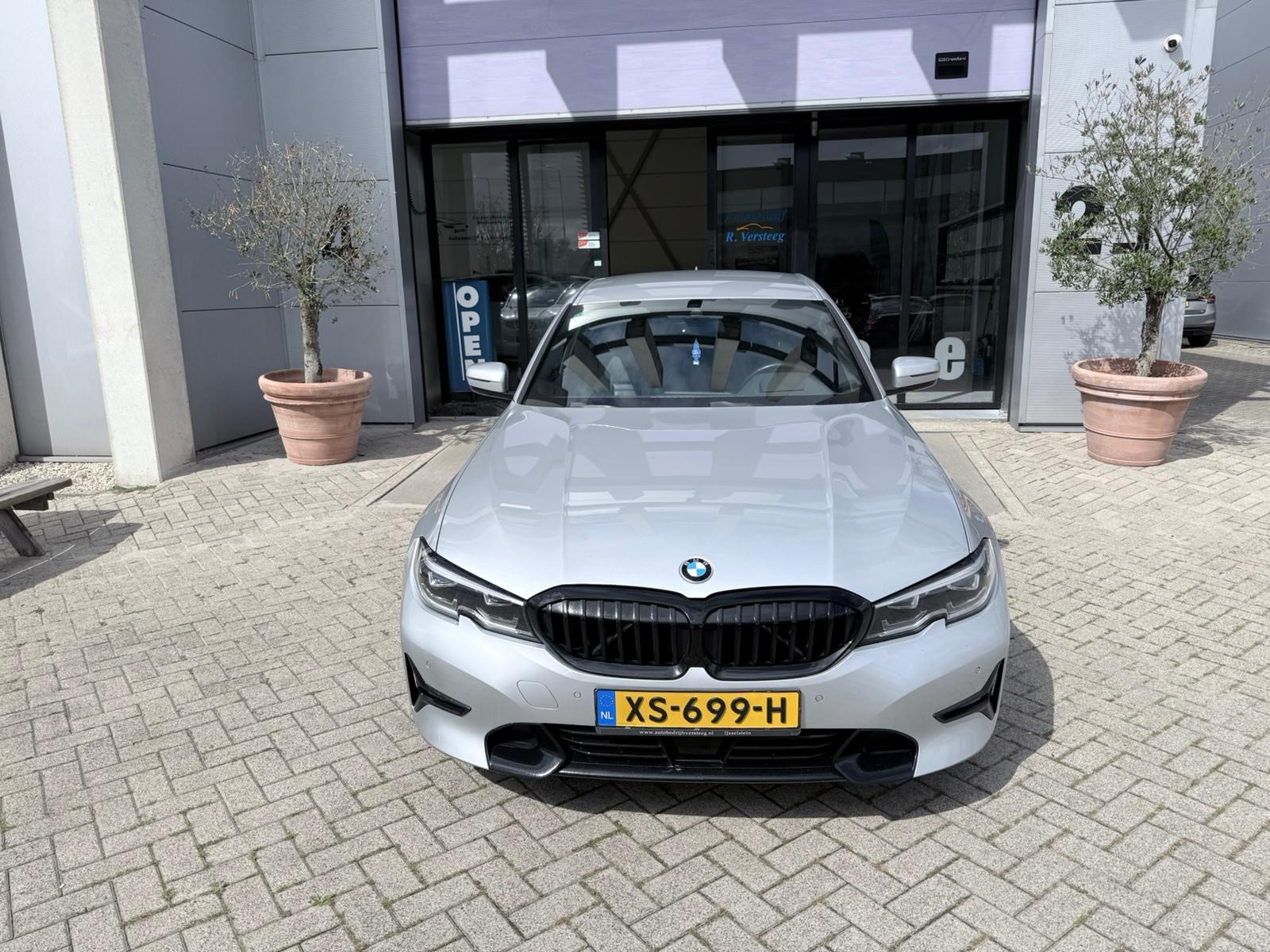 Foto van BMW 330i