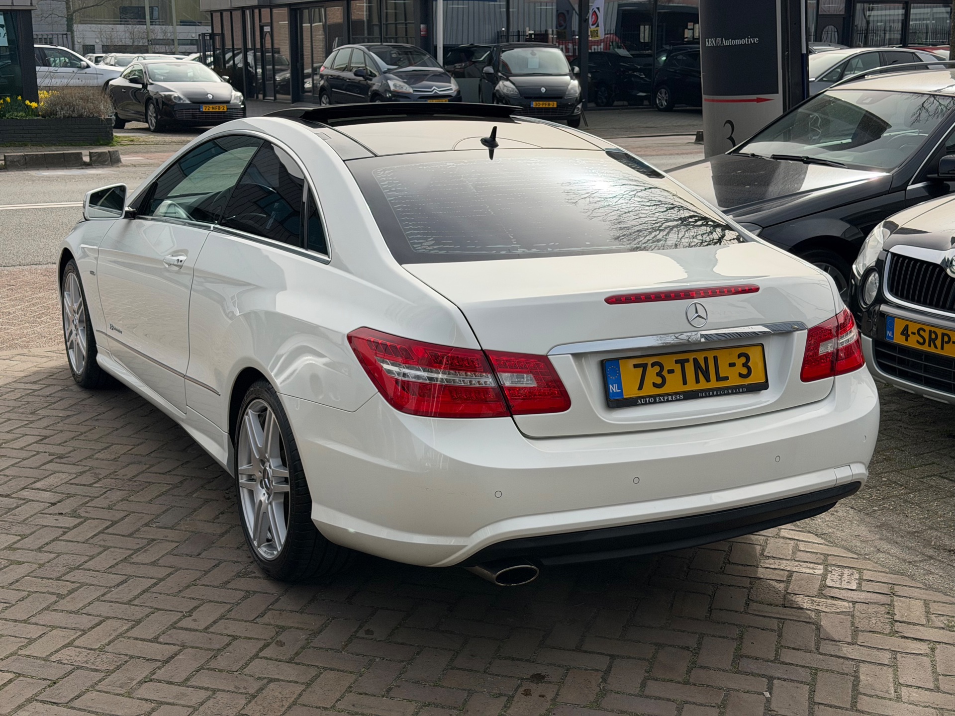 Foto van Mercedes-Benz E 200 Cgi