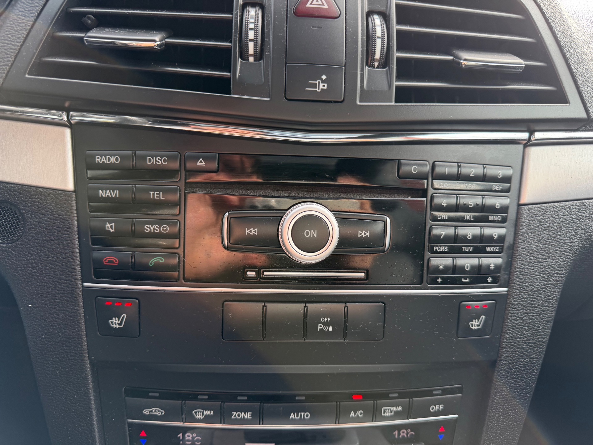 Foto van Mercedes-Benz E 200 Cgi