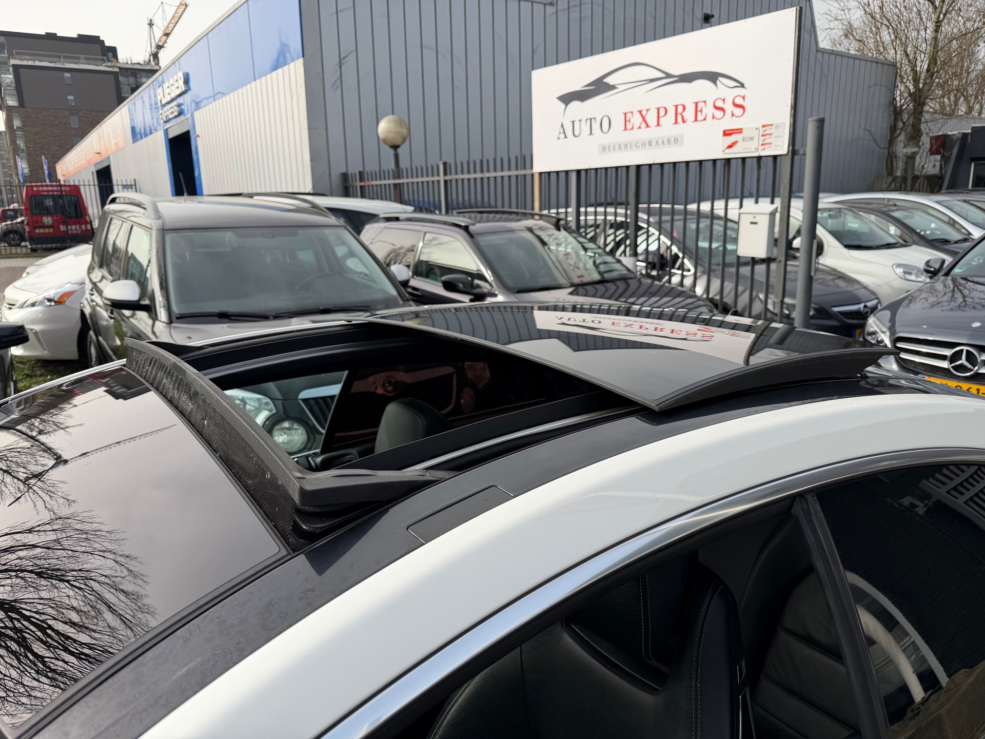 Foto van Mercedes-Benz E 200 Cgi