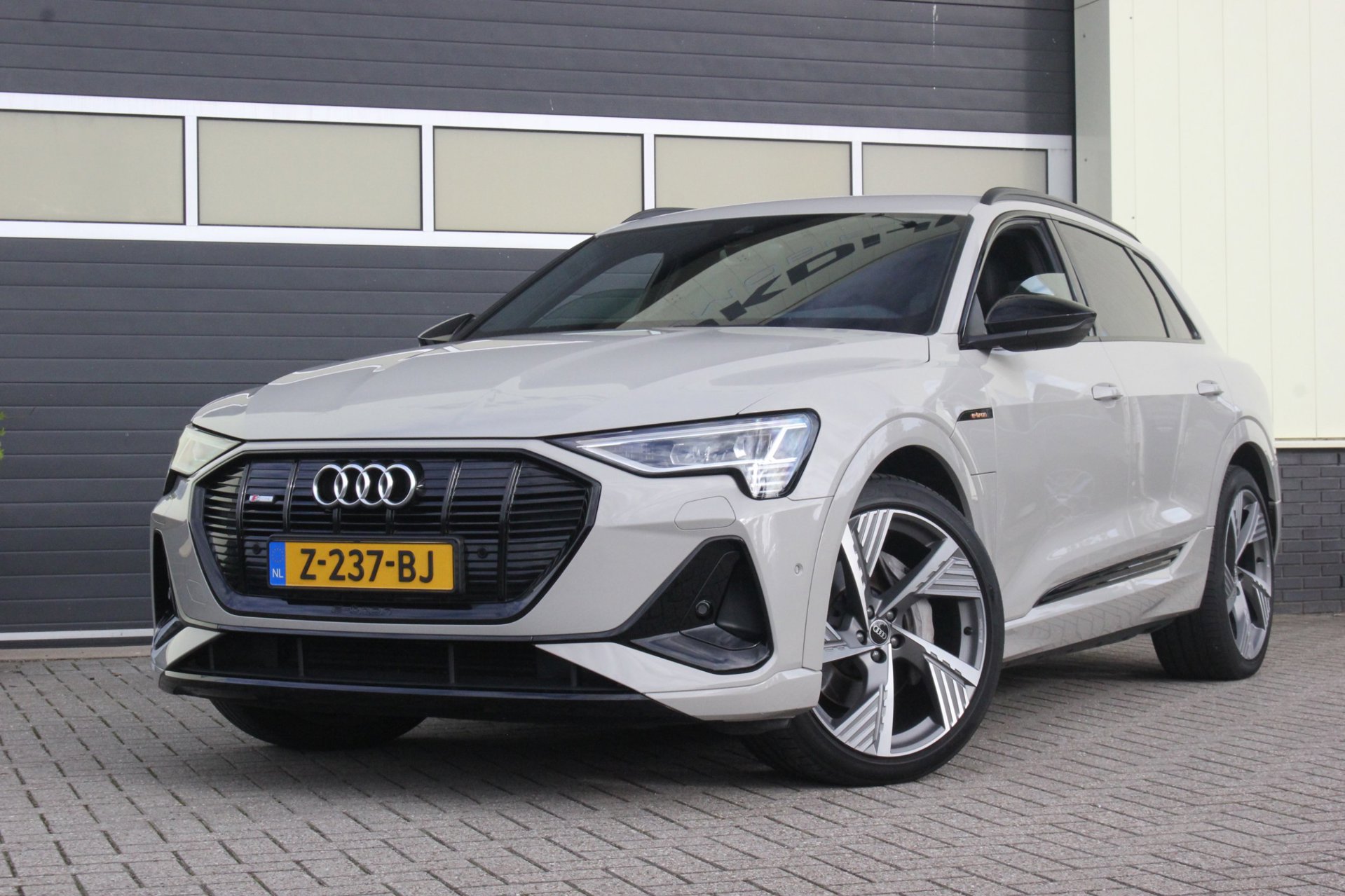 Foto van Audi E-tron 50