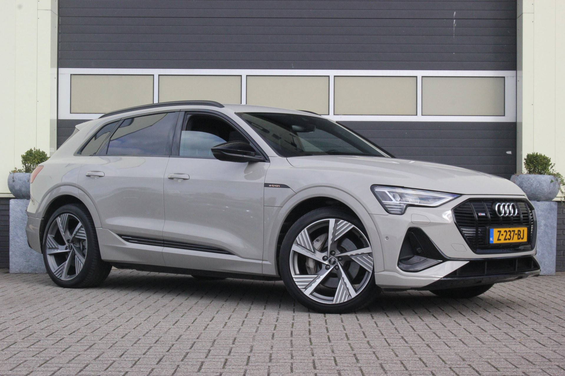 Foto van Audi E-tron 50