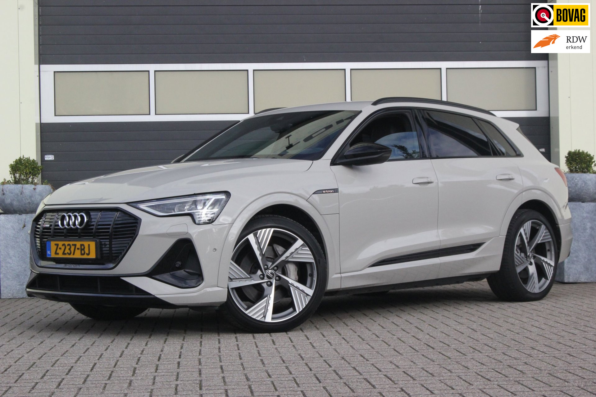 Audi E-tron 50 50 quattro S edition S-Line | Trekhaak | Siambeige 2021 - voorkant